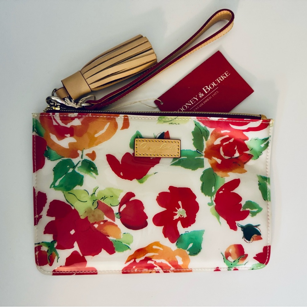 Dooney & Bourke Carrington pouch
